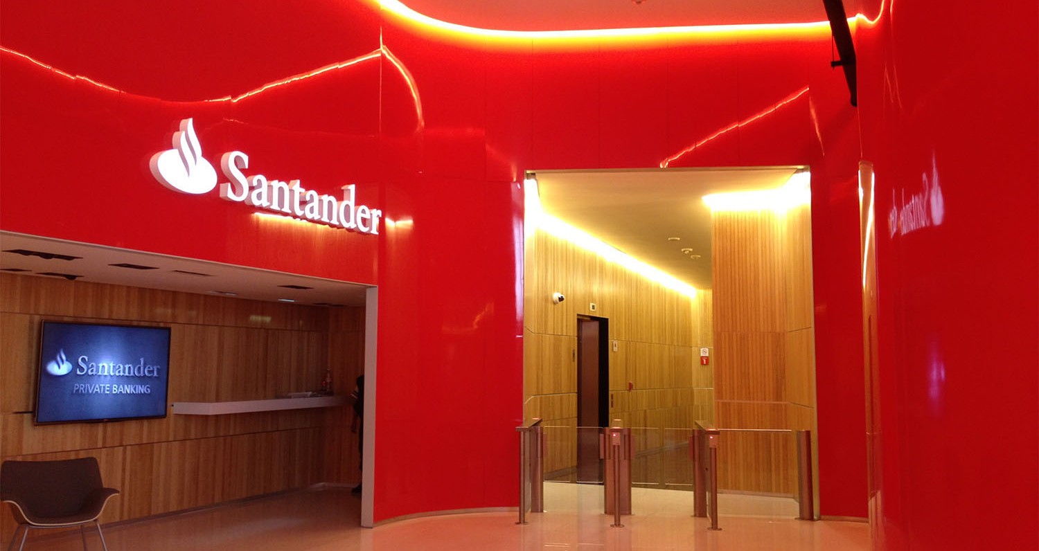 Placari de pereti din Avonite. Banco Santander, Mexico City Placari de pereti din Avonite